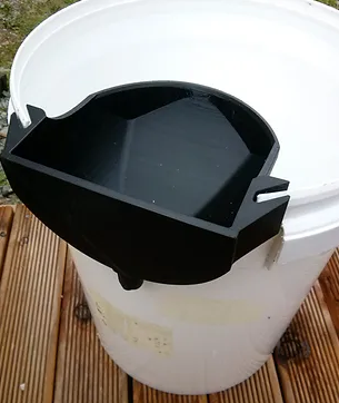 Load image into Gallery viewer, Urine Diverter